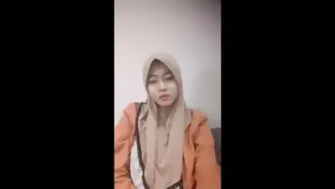 Cewek Tete Gede Asyik Colokin Sextoy Saat Live Berjamaah